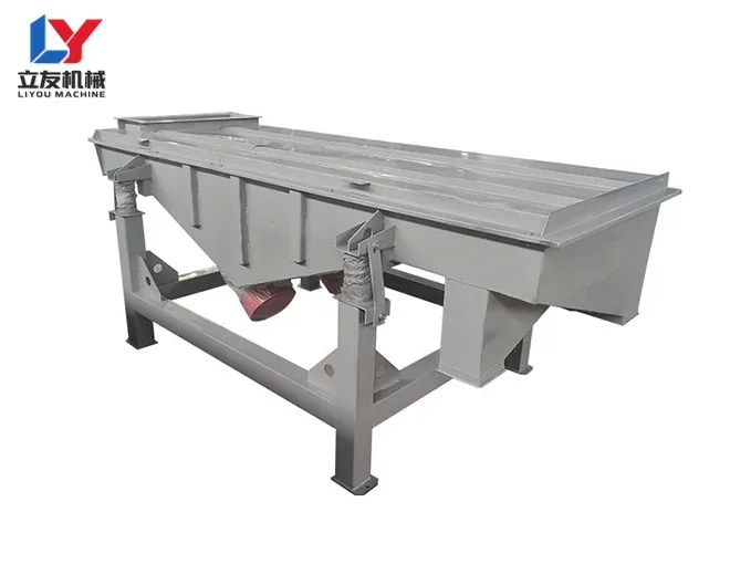 Linear vibrating screen with a rectangular deck and support legs